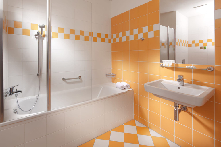 Bathroom 3, Badenia Hotel Praha, Cheb