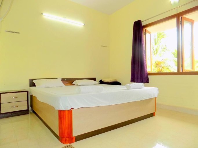 Bedroom 2, Spacious Apartment with Pool - CM008, North Goa