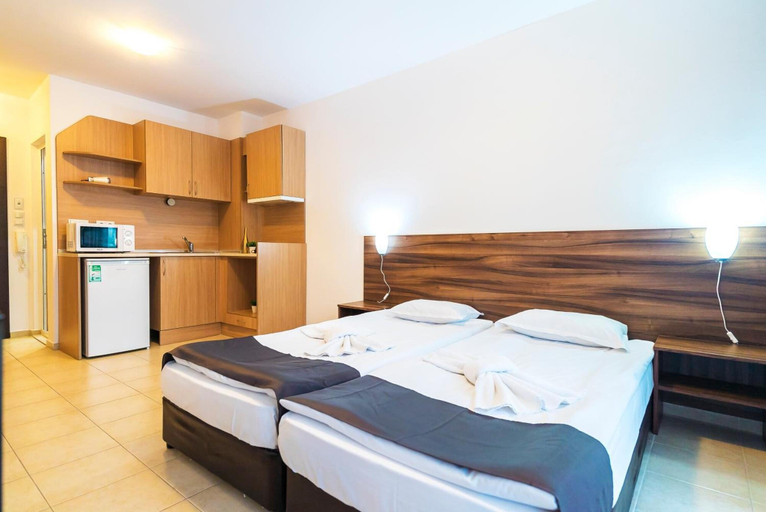 Bedroom 3, Admiral Plaza Hotel, Nesebar