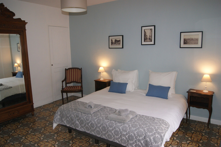 Bedroom 2, Le Petit Molière Chambres d'Hôtes, Hérault