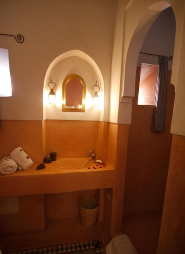 Bathroom 5, Dar Touyir, Marrakech