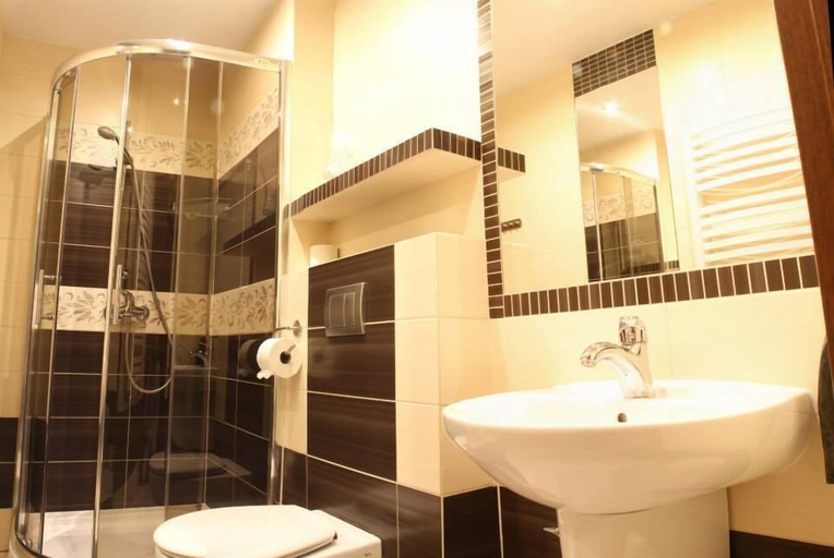 Bathroom 3, Hotel Beskidian, Żywiec