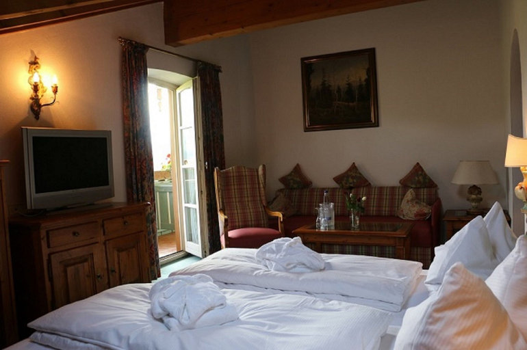 Bedroom 4, DEVA Villa Mittermaier, Traunstein