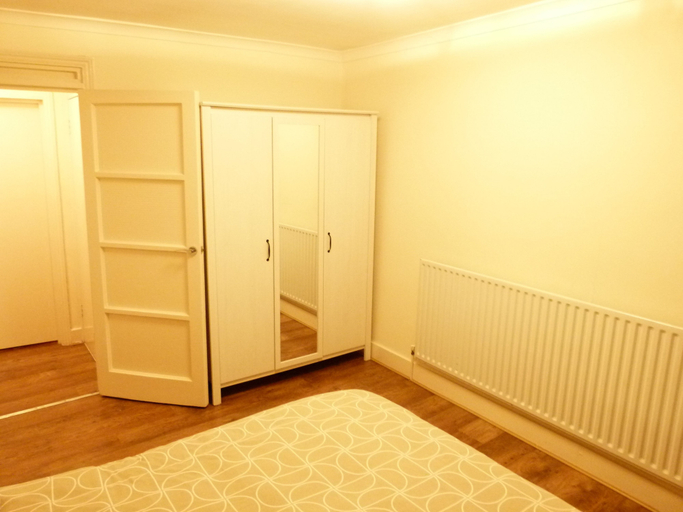 Others 5, SS Property Hub - Canary Wharf Apartment, London