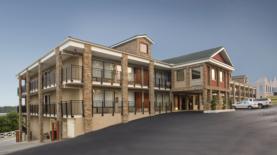 Exterior & Views 2, Suburban Studios Branson On The Strip, Taney