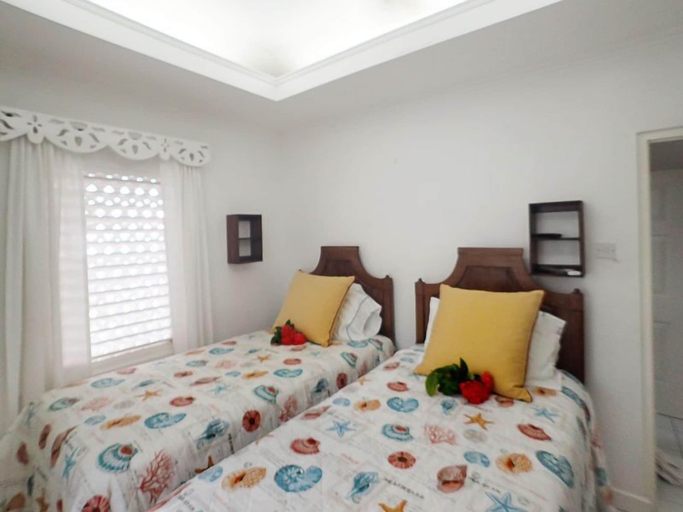 Bedroom 2, Sea Spray 50 Steps to the Sea, Silver Sands, 3 BR
