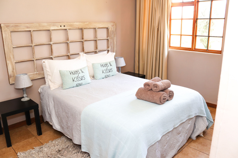 Bedroom 3, The Old Hatchery, Sisonke