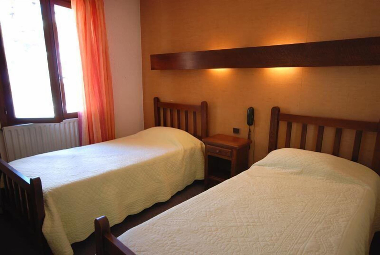 Bedroom 4, Hôtel de l'Europe et des Bains, Hautes-Alpes
