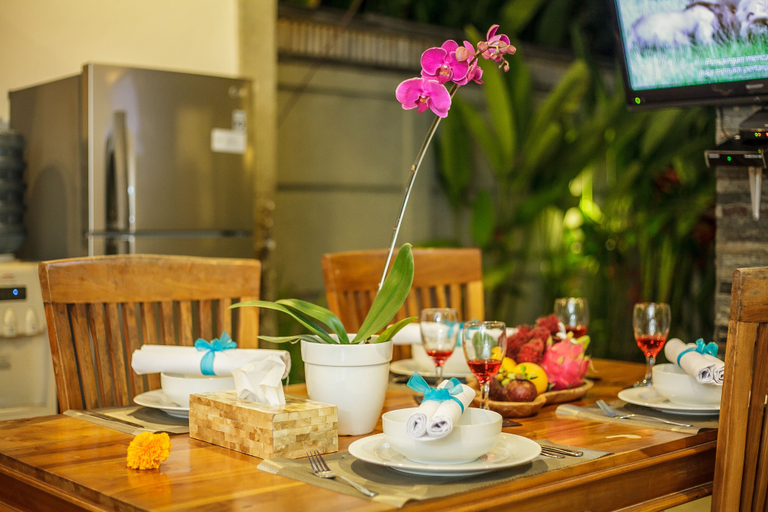 Food & Drinks, Villa Dion, Badung