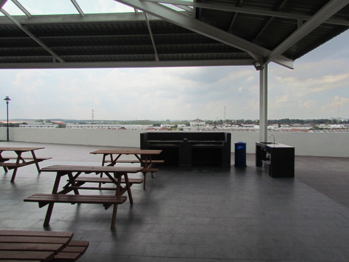 Food & Drinks 5, Mdm Woon's at D'Secret Garden, Johor Bahru