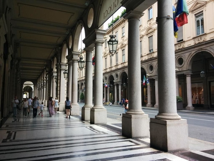 Exterior & Views, Monolocale Rosso, Torino