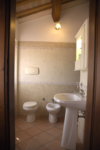 Bathroom 4, L'Oasi di Pierino, Fermo