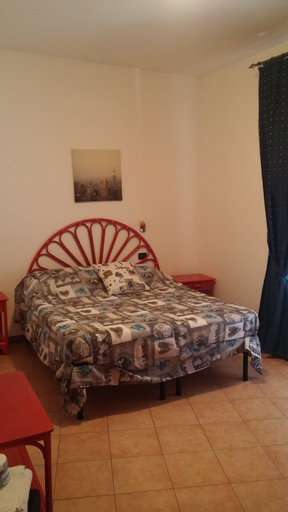 Bedroom 2, Beach Hotel, Cosenza