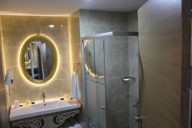 Bathroom 5, Hotel La Bella Alasehir, Alaşehir