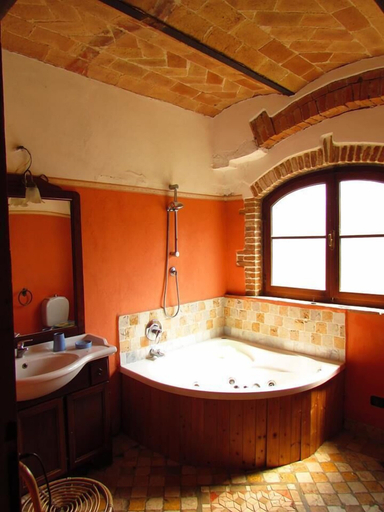 Bathroom 5, Agriturismo Pian dei Lupi, Livorno