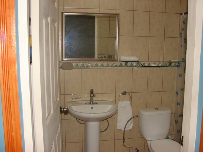 Bathroom 3, Sweet Dreams Studios, Carrillo