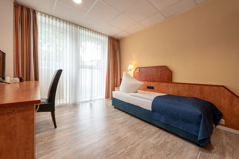 Bedroom 2, Boardinghouse Burgpark, Rhein-Erft-Kreis