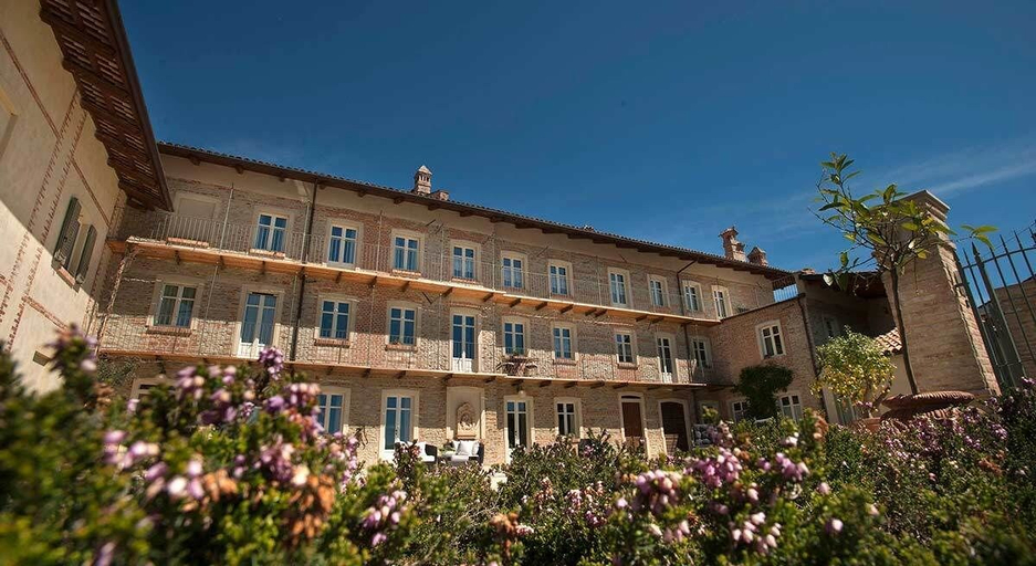 Exterior & Views 2, Tenuta Bricchi, Cuneo