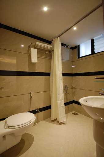 Bathroom 4, Hotel Ambassador, Indore