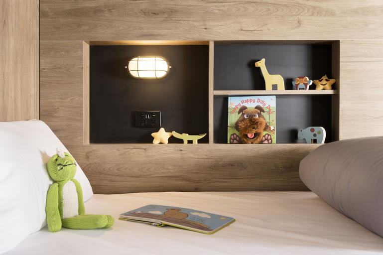 Bedroom 13