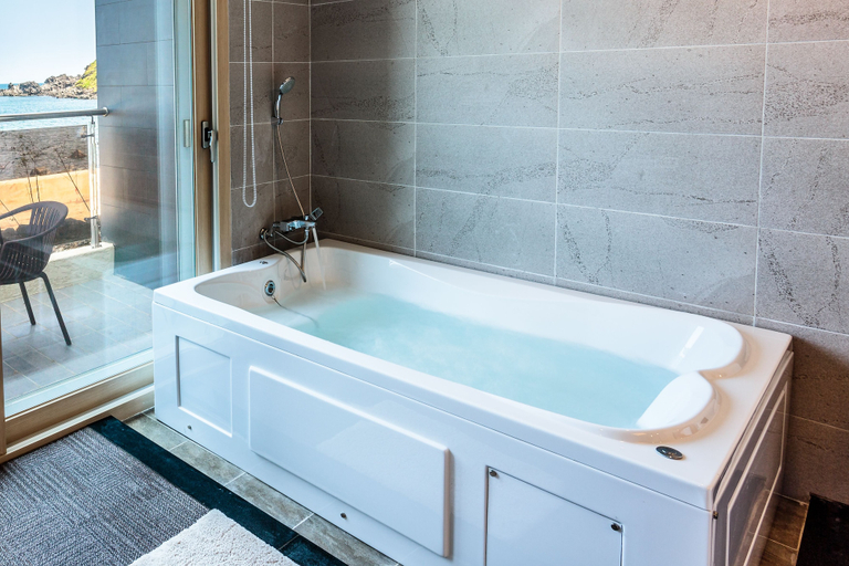 Bathroom 4, Seastay Hotel & Spa, Jeju