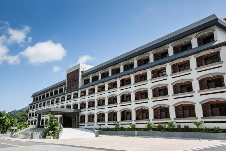 Exterior & Views 2, Dong Tair Spa Hotel, Taitung
