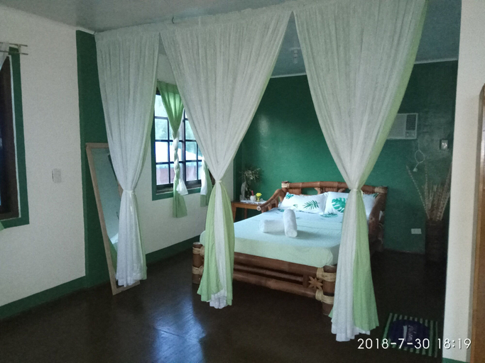Bedroom 2, Nipa Hauz Resort, San Jose
