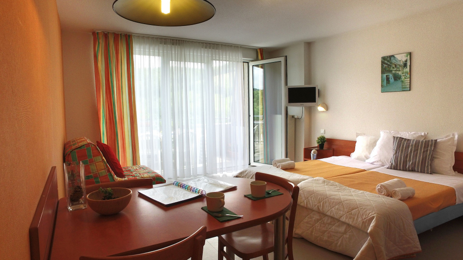 Bedroom 4, VVF Alsace Orbey Colmar, Haut-Rhin