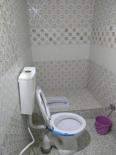 Bathroom 4, Sree Guru Sannidhi A Budget Luxury Lodge, Raichur