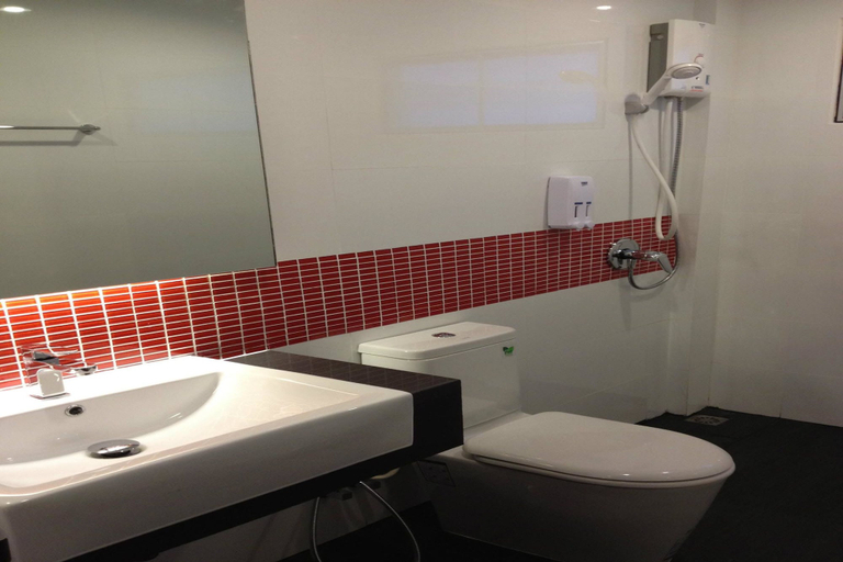 Bathroom 3, The Sixnature Resort Bangsaen, Muang Chon Buri