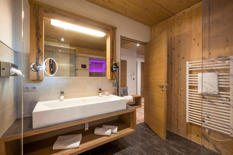 Bathroom 3, Bergjuwel, Kufstein