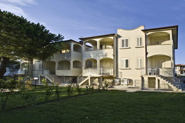Exterior & Views 2, Villette Tina, Livorno