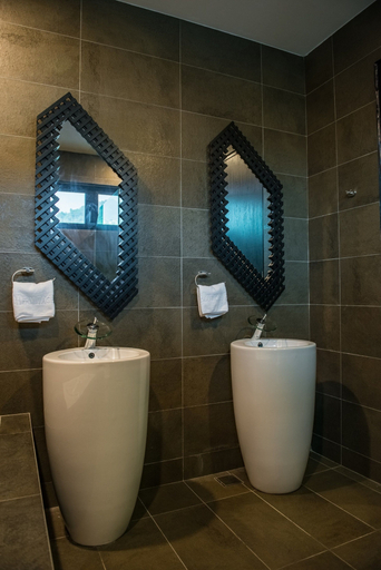 Bathroom 5, Hermitage Boutique House, Larut and Matang