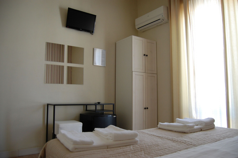 Bedroom 4, B&B H224, Reggio Di Calabria