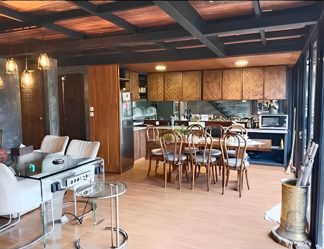 Villa WFH Honeymoon at Puncak by SAKALA HOME, Bogor