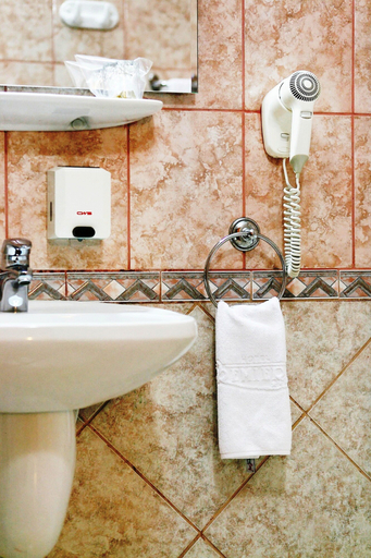 Bathroom 4, Hotel Premier, Cluj-napoca