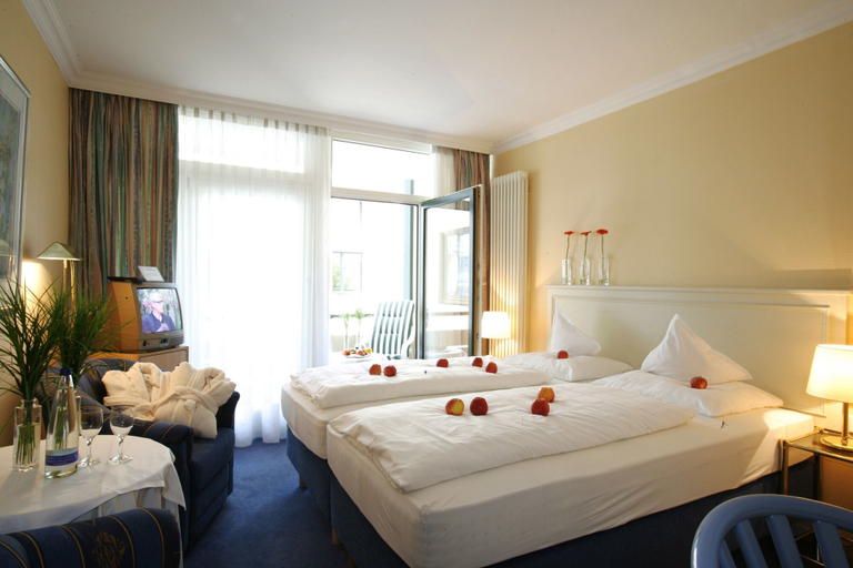 Bedroom 3, Wunsch Hotel Mürz - Natural Health & Spa Hotel, Passau
