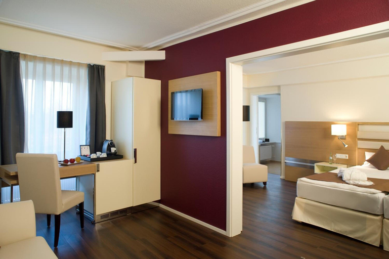 Bedroom 3, Hotel Goldener Knopf, Waldshut