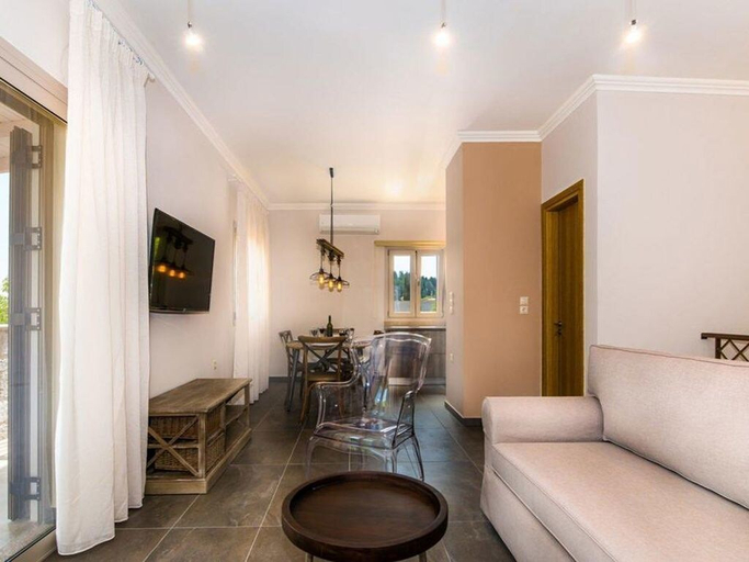 Others 5, Villas Karya, Ionian Islands