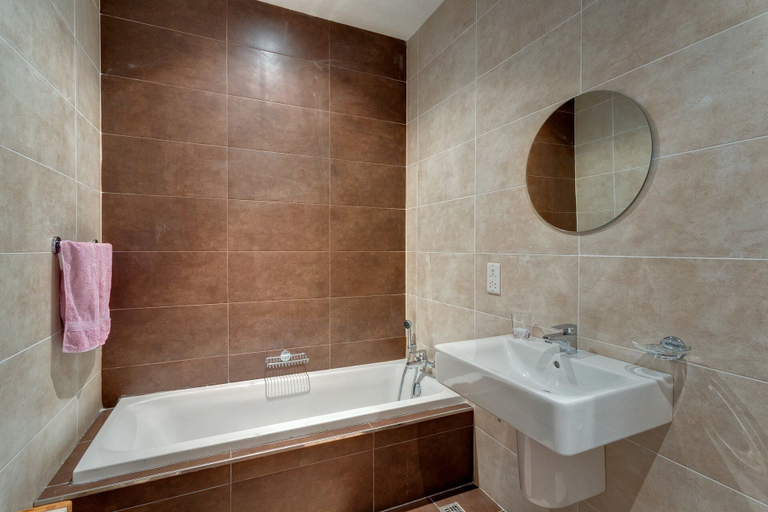Bathroom, Modern Apartment in the Best Location, Perfect for Families, St Julian's