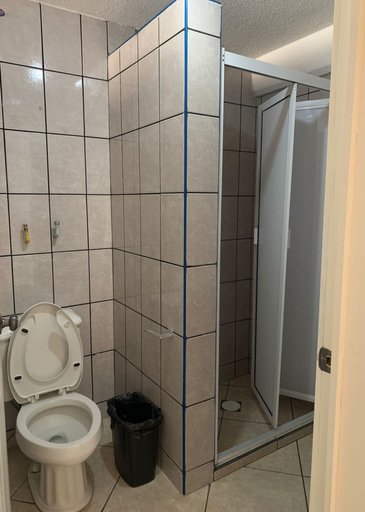 Bathroom 4, Hotel & Suites Cerro Rojo, Zaragoza