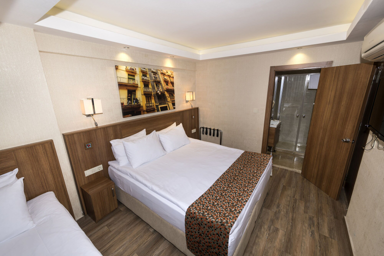 Bedroom 4, B Guest Hotel, Fatih