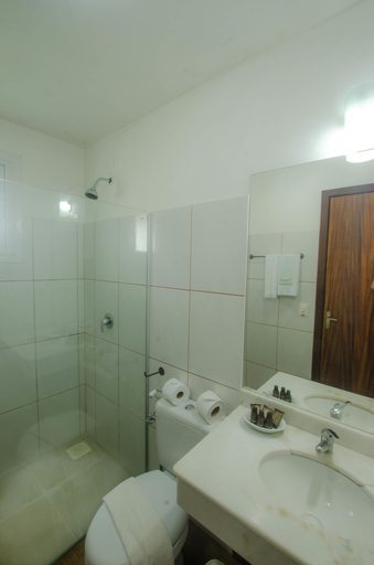 Bathroom 4, Pousada Borboleta, Cairu
