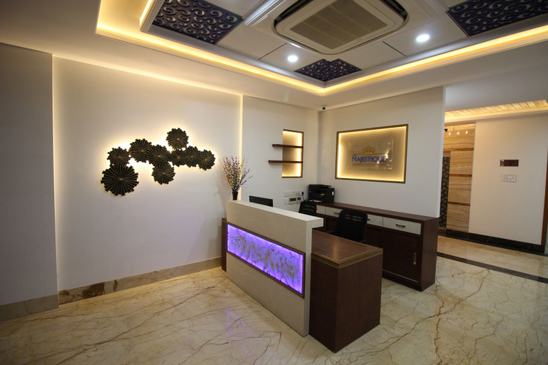 Others 5, Hotel Majestique pune, Pune