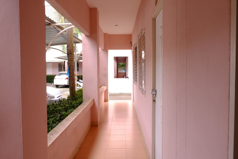 Others 5, Bansuannamdee, Pluak Daeng