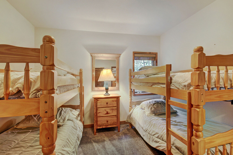 Bedroom 3, Riverbend Lodge by Great Western Lodging, Summit