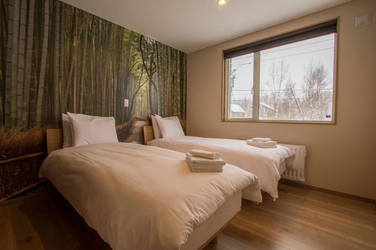 Bedroom 3, Kabayama Townhouses, Kutchan