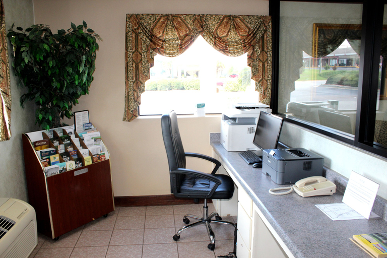 Others 5, Quality Inn & Suites Dublin, Laurens