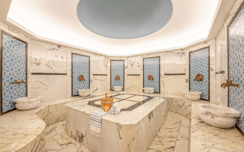 Bathroom 5, Concorde Tower Hotel