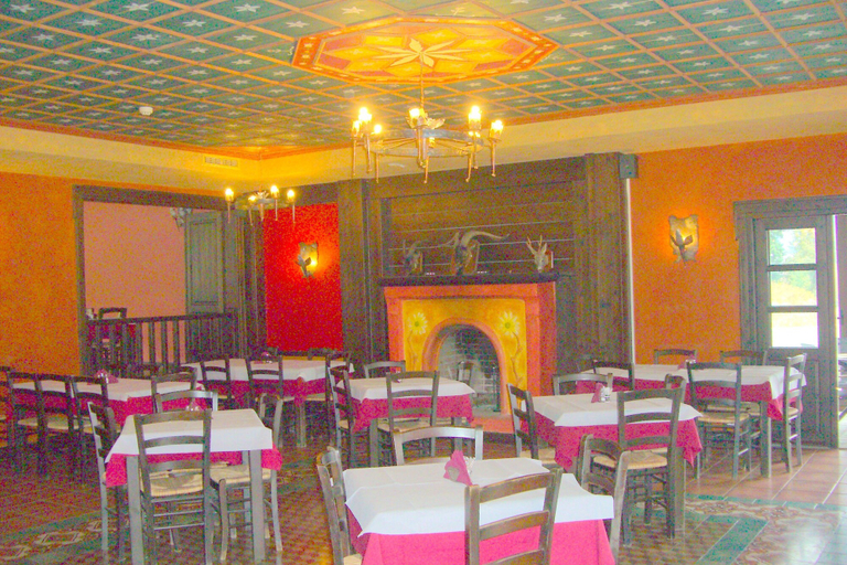 Food & Drinks 4, Astrovolia, Thessaly